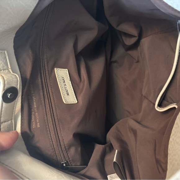 Matt and Nat Cream Shoulder Bag - Picture 4 of 6